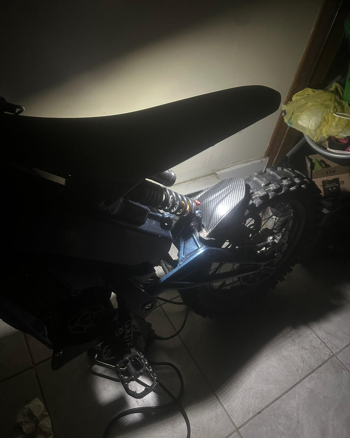 [PREORDER] BATTERY POWERED ROCKLIGHT